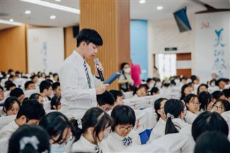 8青春是(shì)綠(lǜ)色的(de)5